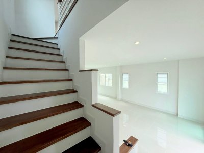 9S0096 ขายบ้านแฝดสองชั้น ราคา 5,650,000 บาท 3 ห้องนอน 3 ห้องน้ำ โซนวิชิต 9S0096 ขายบ้านแฝดสองชั้น ราคา 5,650,000 บาท 3 ห้องนอน 3 ห้องน้ำ โซนวิชิต