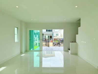 9S0096 ขายบ้านแฝดสองชั้น ราคา 5,650,000 บาท 3 ห้องนอน 3 ห้องน้ำ โซนวิชิต