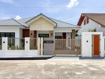 9S0101 ขายบ้านเดี่ยวชั้นเดียว ราคา 6,890,000 บาท 3 ห้องนอน 2 ห้องน้ำ โซนวิชิต