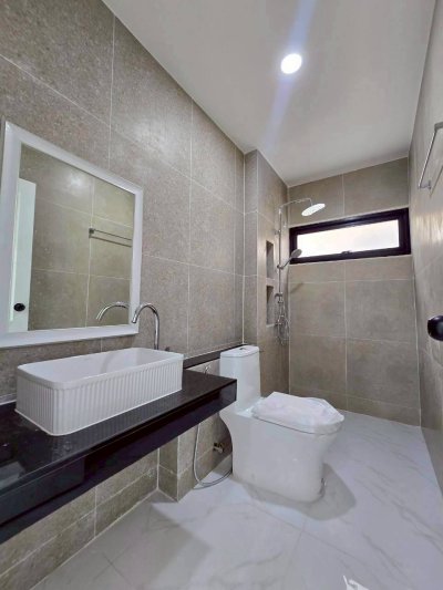 9S0102 This house for sale 5,290,000 baht 4 bedroom 3 bathroom located at wichit