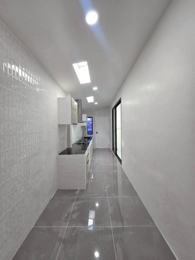 9S0102 This house for sale 5,290,000 baht 4 bedroom 3 bathroom located at wichit