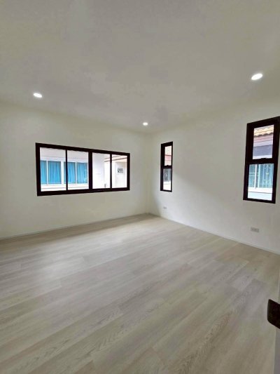 9S0102 This house for sale 5,290,000 baht 4 bedroom 3 bathroom located at wichit