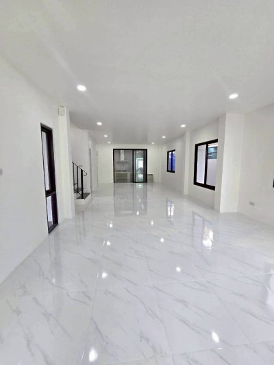 9S0102 This house for sale 5,290,000 baht 4 bedroom 3 bathroom located at wichit