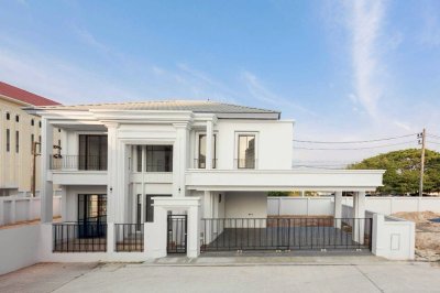 9S0103 This house for sale 13,650,000 baht 4 bedroom 5 bathroom located at wichit