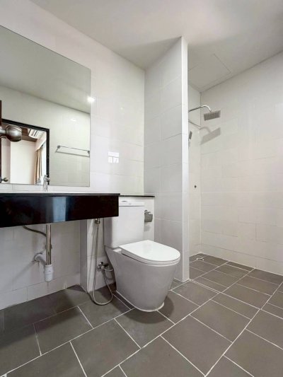 9S0105 Condominium for sale 1,990,000 baht studio room at wichit