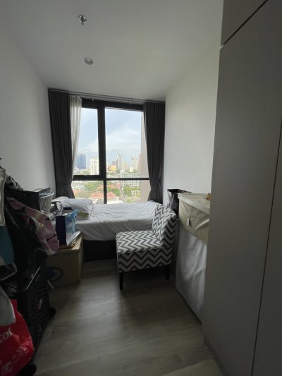 Oka Haus Sukhumvit 36 near BTS Thong Lor 41 sqm.