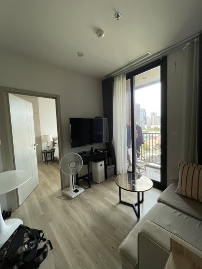 Oka Haus Sukhumvit 36 near BTS Thong Lor 41 sqm.
