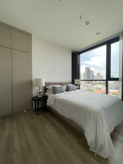 Oka Haus Sukhumvit 36 near BTS Thong Lor 41 sqm.