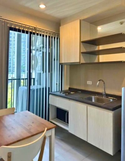 The Base Park Sukhumvit 77 near BTS On Nut 31 sqm.