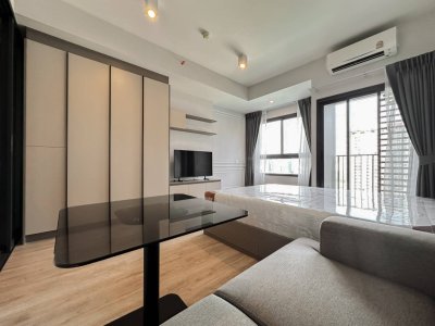 Ideo Rama 9 near MRT Phra Ram 9 Fully Furnished 27 sqm.