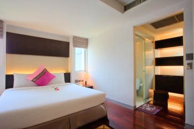1-BR Serviced Apt. near MRT Sukhumvit 1 Bed 1 Bath 55 m². Fully Furnished