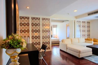 1-BR Serviced Apt. near MRT Sukhumvit 1 Bed 1 Bath 55 m². Fully Furnished