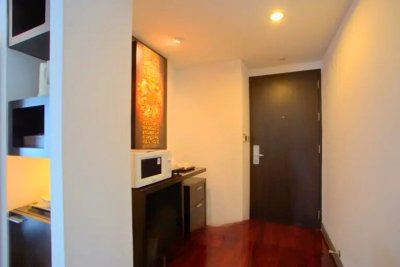 1-BR Serviced Apt. near MRT Sukhumvit 1 Bed 1 Bath 55 m². Fully Furnished
