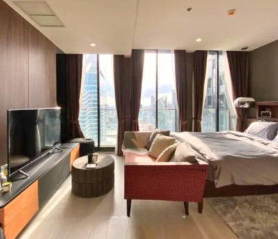 Noble Ploenchit near BTS Phloen Chit 1 Bed 1 Bath 45.76 m². Fully Furnished