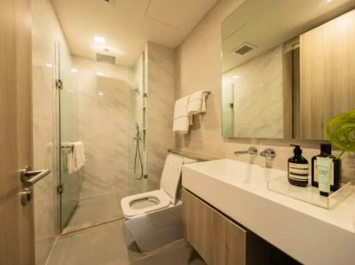 Fynn Sukhumvit 31 near MRT Sukhumvit and BTS Asok 2 Beds 2 Baths 70 m². Fully Furnished