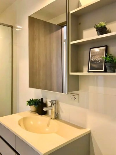 HQ Thonglor near BTS Thong Lor 2 Beds 2 Baths 75 m². Fully Furnished