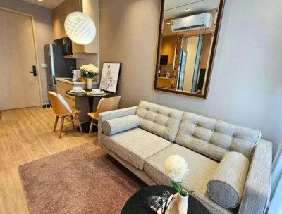 Noble State 39 near BTS Phrom Phong 1 Bed 1 Bath 30 m². Fully Furnished