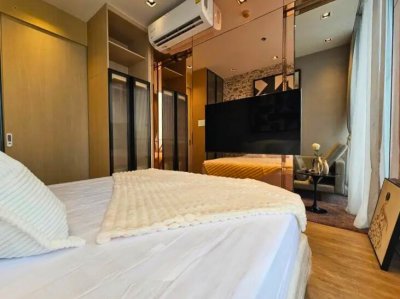 Noble State 39 near BTS Phrom Phong 1 Bed 1 Bath 30 m². Fully Furnished