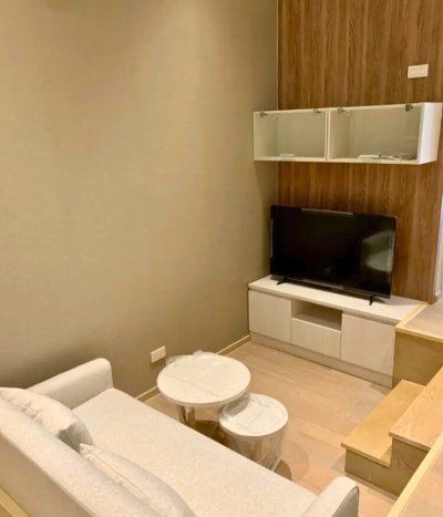 Runesu Thonglor 5 near BTS Thong Lor 1 Bed 1 Bath 43 m². Fully Furnished
