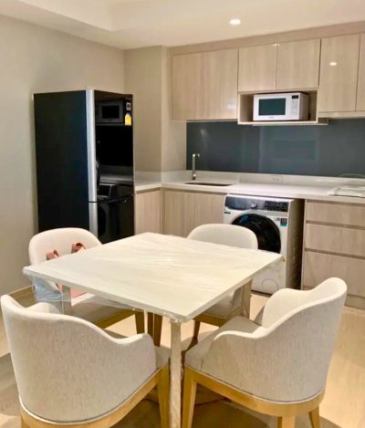 Runesu Thonglor 5 near BTS Thong Lor 1 Bed 1 Bath 43 m². Fully Furnished