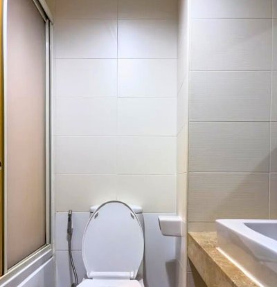 Grand Park View Asoke near MRT Sukhumvit 1 Bed 1 Bath 35 m². Fully Furnished