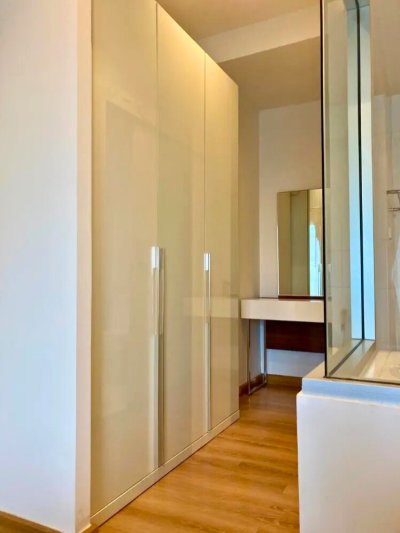 The Seed Musee Sukhumvit 26 near BTS Phrom Phong 1 Bed 1 Bath 44 m². Fully Furnished