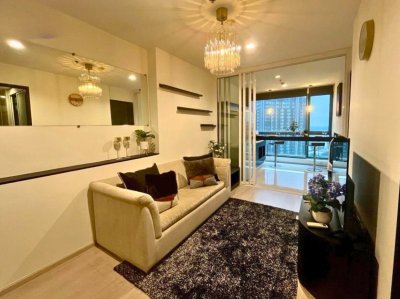 Rhythm Sukhumvit 44/1 near BTS Phra Khanong 1 Bed 2 Baths 46 sq. m. Fully Furnished