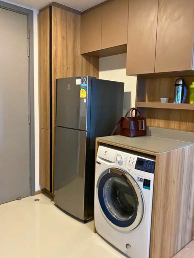 Taka Haus Ekamai 12 near BTS Ekkamai 31 sqm.