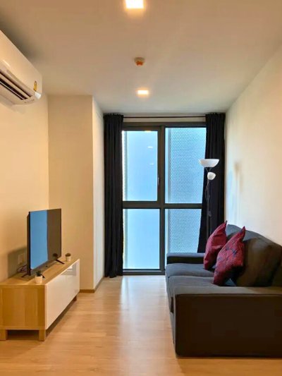 Taka Haus Ekamai 12 near BTS Ekkamai 31 sqm.