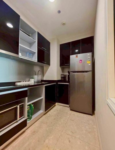 The Crest Sukhumvit 34 near BTS Thong Lor 1 Bed 1 Bath 45 Sqm. Fully Furnished