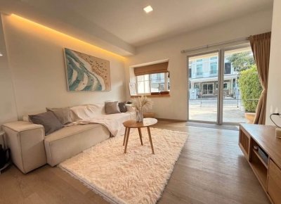 TOWNHOME Indy Bangna Ramkhamhaeng 2 near Sri Udom Station 3 Beds 3 Baths 122 sq.m. Fully Furnished