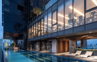 The Line Asoke near MRT Phra Ram 9 for rent 34 sqm.