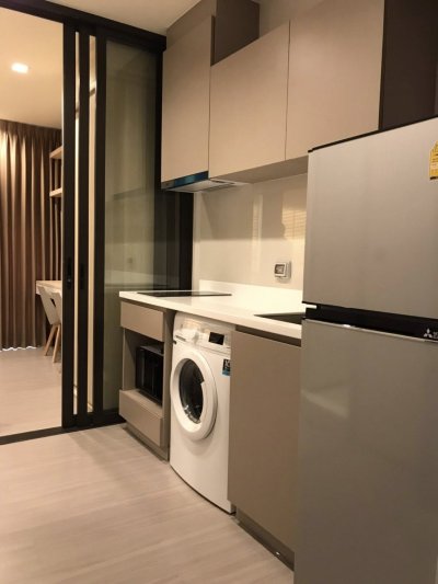 Life Sukhumvit 62 near BTS Bang Chak  1 Bed 1 Bath 25 sq. m. Fully Furnished
