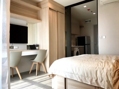 Life Sukhumvit 62 near BTS Bang Chak  1 Bed 1 Bath 25 sq. m. Fully Furnished