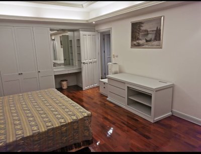 La Maison Ruamrudee BTS Phloen Chit  2 Beds 2 Baths 118 sq. m. Fully Furnished
