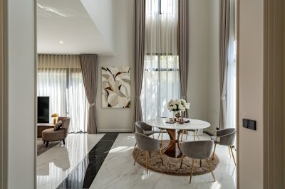 CINQ ROYAL Krungthep Kreetha Near Yaek Lam Sali Station 5 Beds 6 Baths 705 sq m. Fully Furnished