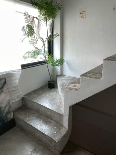 Hidey Apartment Shop with kitchen Near BTS On Nut 2 Beds 4 Baths . Fully Furnished