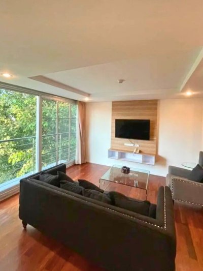 2-BR Serviced Apt. Near BTS Thong Lor 2 Bed 2 Bath 115 m². Fully Furnished