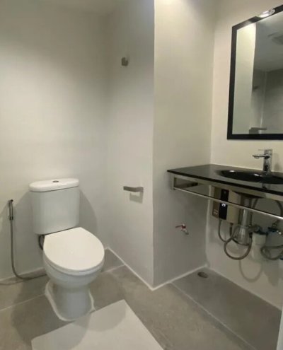 The Capital Sukhumvit 30/1 BTS Phrom Phong Studio 1 Bath 35 sq. m. Fully Furnished ( Other Units Available Also! )