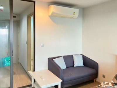 Life Ladprao BTS Ha Yaek Lat Phrao / MRT Phahon Yothin 1 bed 1 Bath 26 sq. m. Fully Furnished