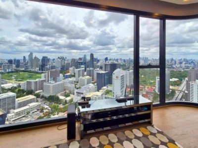 Ashton Chula-Silom MRT Samyan 2 beds 2 Baths  64 sq m. Fully Furnished
