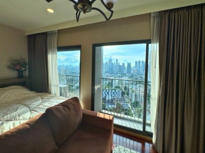 Noble Remix BTS Thong Lor 1 bed 1 Bath  45 sq m. Fully Furnished