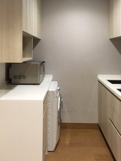 The Lumpini 24 BTS Phrom phong 1 bed 1 Bath  31 sq m. Fully Furnished