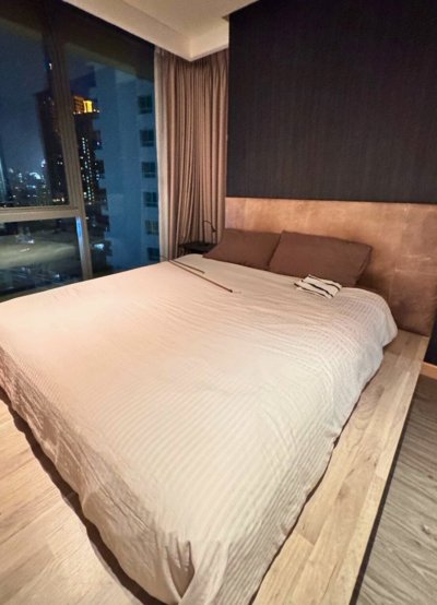 The Lumpini 24 BTS Phrom phong 1 bed 1 Bath  31 sq m. Fully Furnished