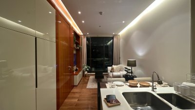 The Address Sukhumvit 28 Near BTS  Phrom Phong 1 bed 1 Bath  45 sq m. Fully Furnished