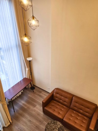 SOHO Bangkok Ratchada Near MRT Huai Khwang Duo Space  33 sq m. Fully Furnished