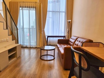 SOHO Bangkok Ratchada Near MRT Huai Khwang Duo Space  33 sq m. Fully Furnished