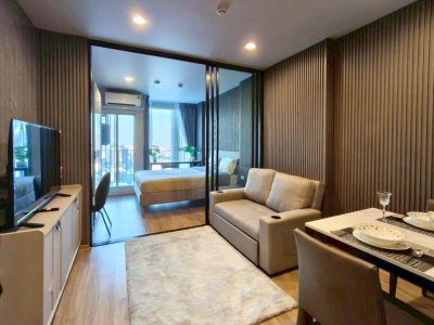 Culture Thonglor Near BTS Thong Lor 1 bed 1 Bath  32 sq m. Fully Furnished