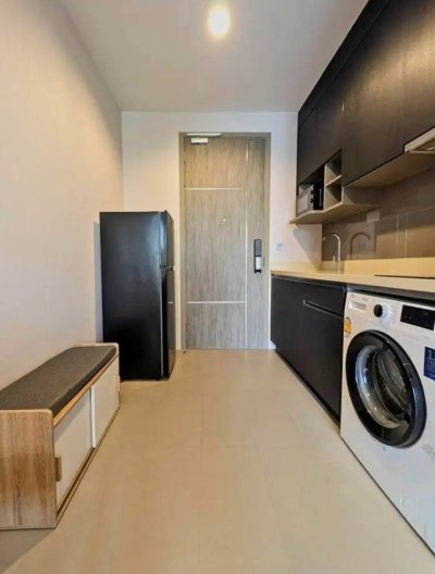 Q Prasarnmit near MRT Phetchaburi 38 sqm.