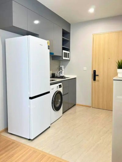 Skyrise Avenue near BTS Punnawithi 45 sqm.